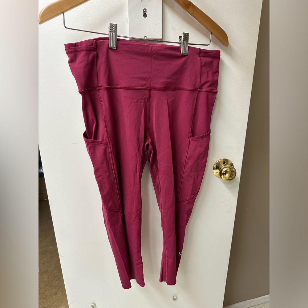 lululemon athletica Berry Leggings